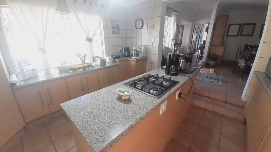 6 Bedroom Property for Sale in Kameeldrift-Wes North West